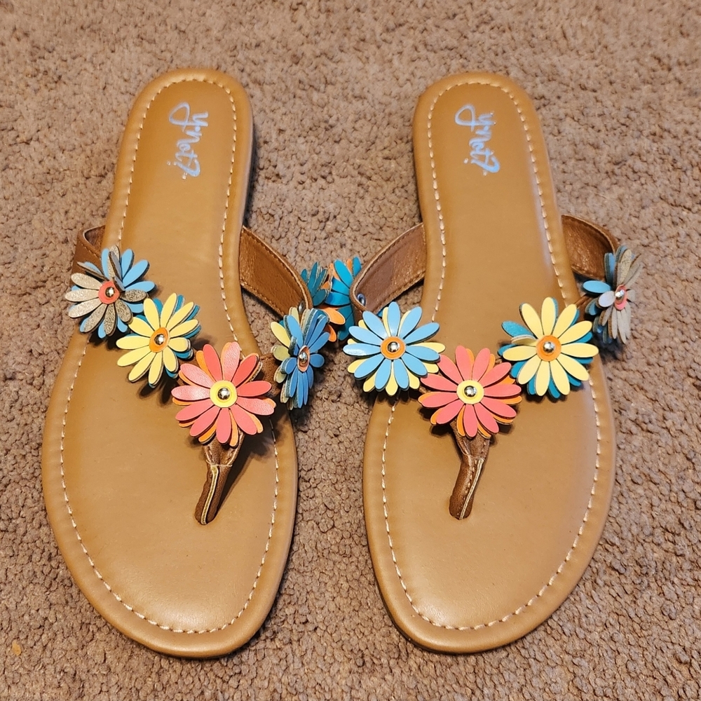 Y-Not? Flossy Floral Thong Sandals -  Gold/Multi - Women's 11M​